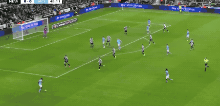 半决赛首回合:曼城2-0卫冕冠军13场不败 塞梅尼奥加盟两场造3球