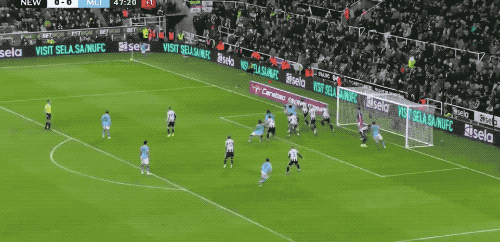 半决赛首回合:曼城2-0卫冕冠军13场不败 塞梅尼奥加盟两场造3球