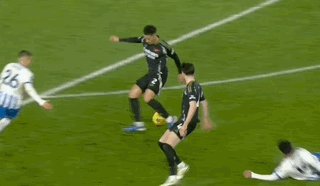 残阵阿森纳3连胜止步，连VAR也在“助攻”利物浦争冠