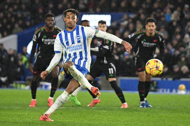 残阵阿森纳3连胜止步，连VAR也在“助攻”利物浦争冠