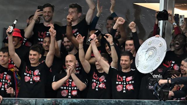 1713275418445063919.png 得到并将继续拥有阿隆索,勒沃库森比中头奖还幸运