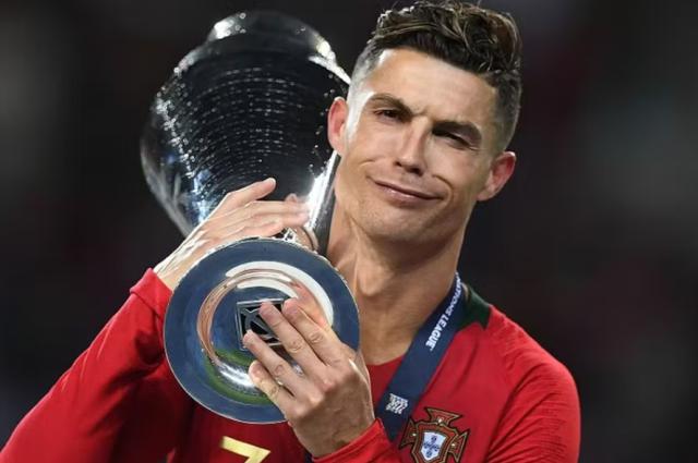 123球+43次助攻 C罗国家队200场出战纪录用时20年