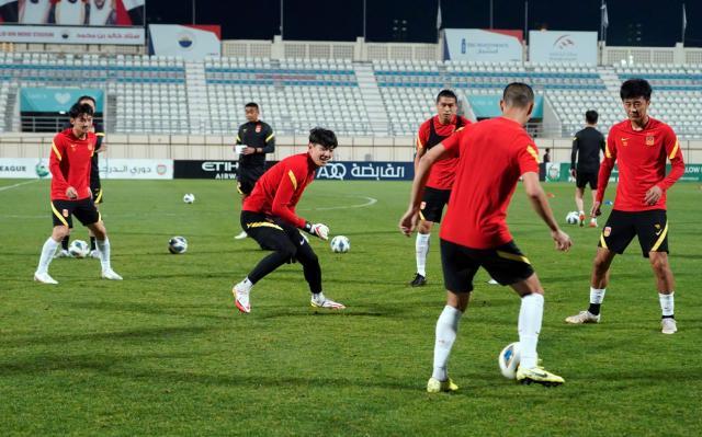 1648087790812037370.jpeg 为中国足球脸面而战 避免再败李霄鹏或排新阵