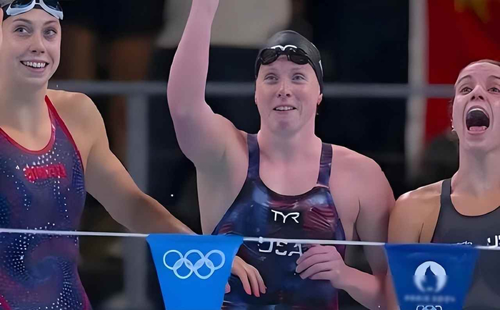 12岁世锦赛获奖，有人怀疑她是不是“太早了”，其实规则已说明|游泳|于子迪|世界游泳联合会|游泳世锦赛|全国冠军_新浪体育_新浪新闻