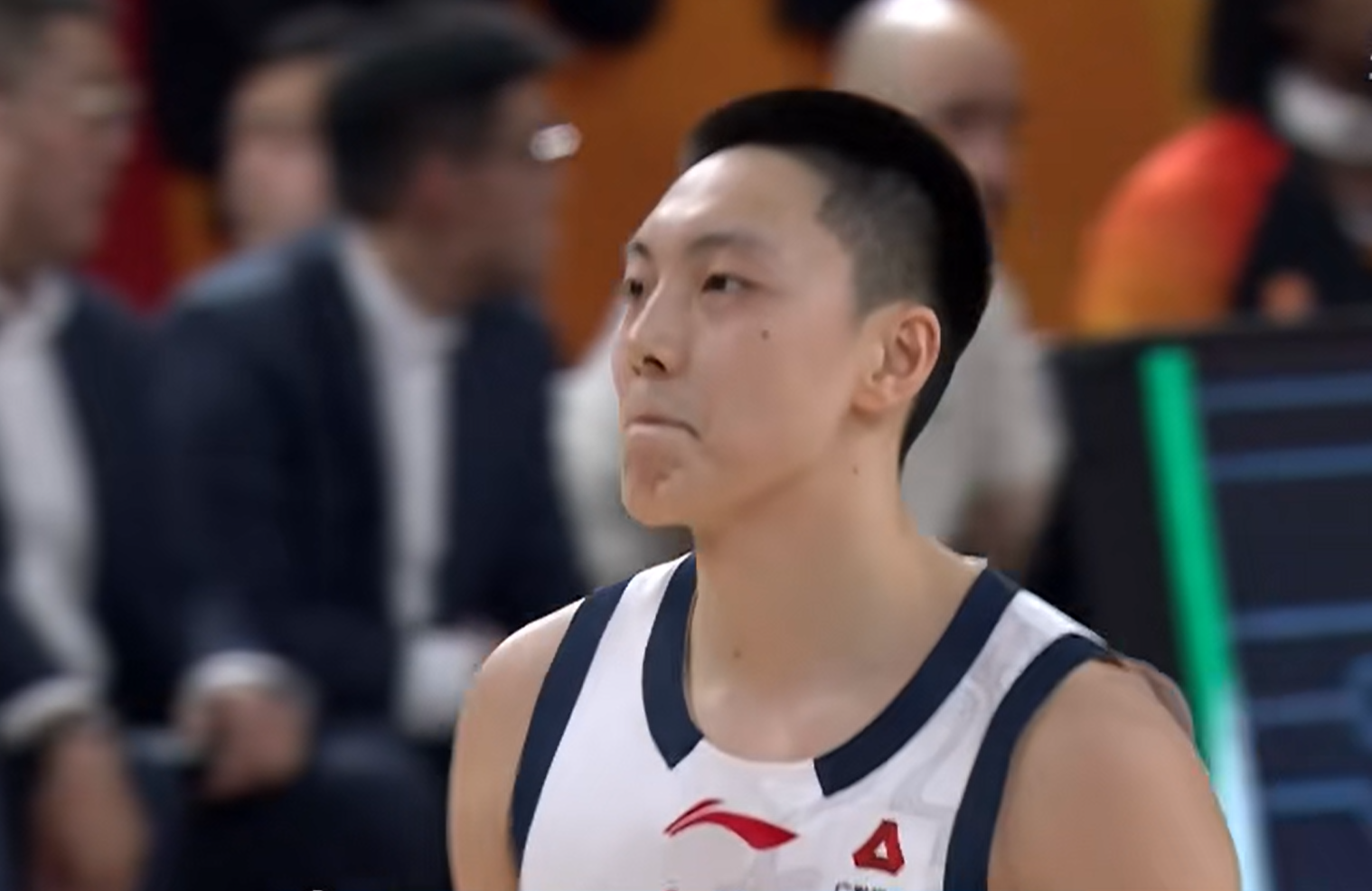 输辽宁16分！杜锋犯了3个错误，是广东队输球的主要因素